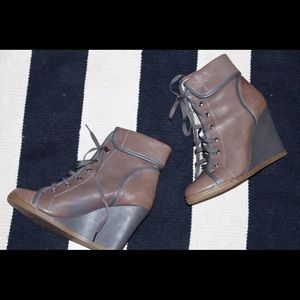 BCBGeneration Wedge Boots *UNIQUE**